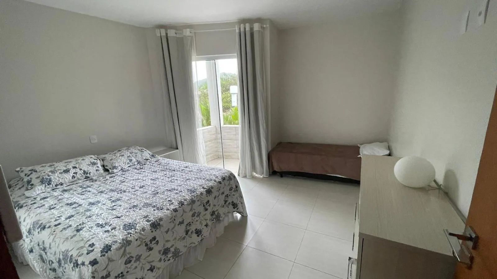 Дом отдыха Вилла Linda Casa Triplex 50 Metros Do Mar Говернадор-Селсу-Рамус Бразилия
